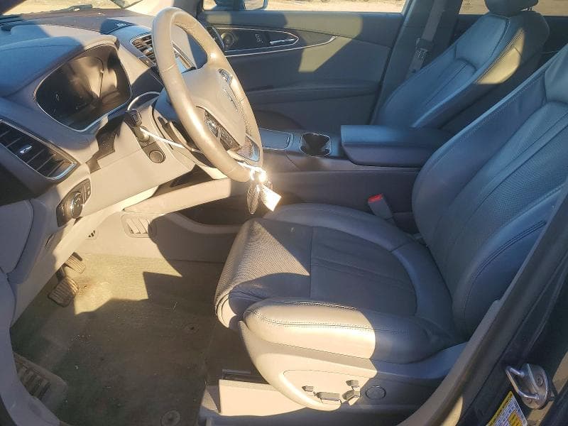 2019 LINCOLN NAUTILUS RESERVE 7
