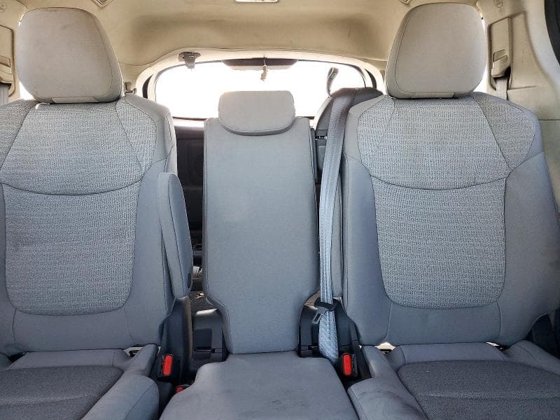 2021 TOYOTA SIENNA LE 10
