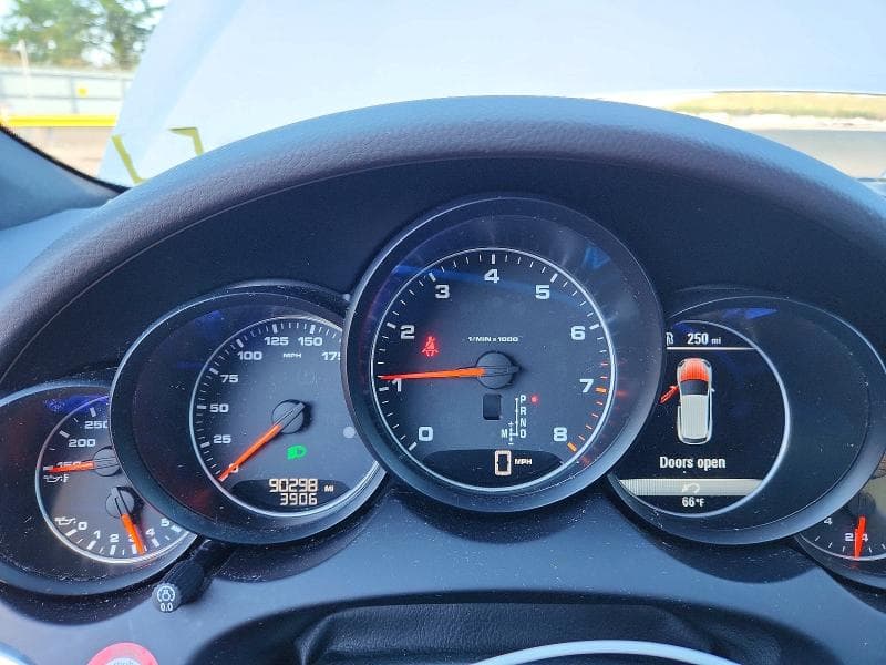 2018 PORSCHE CAYENNE 9