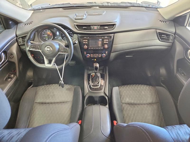 2017 NISSAN ROGUE SV 8