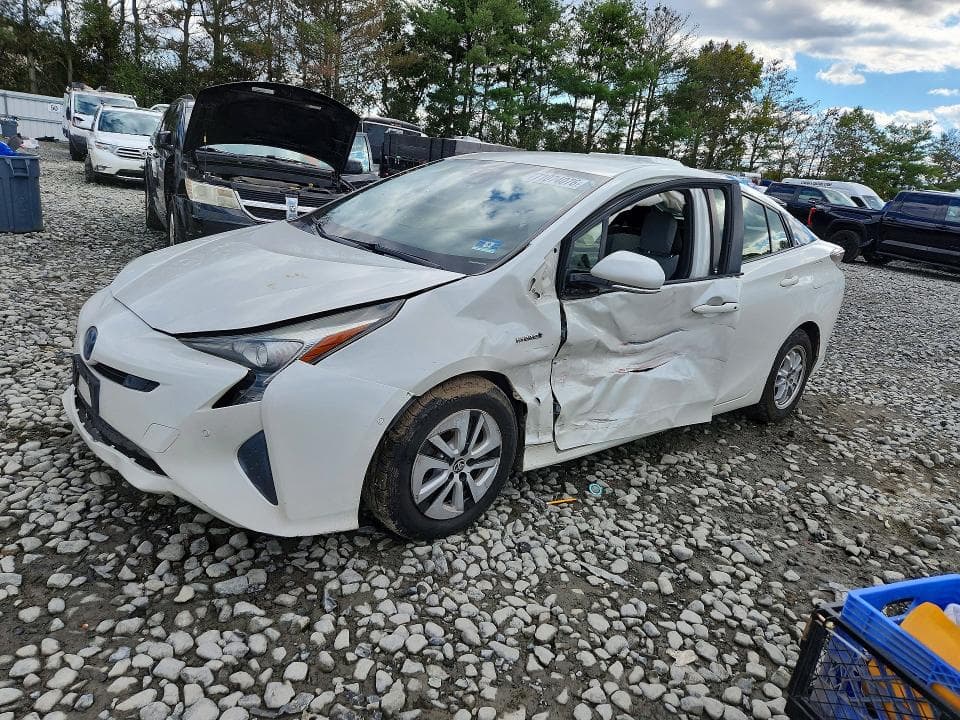 2018 TOYOTA PRIUS THREE - 1