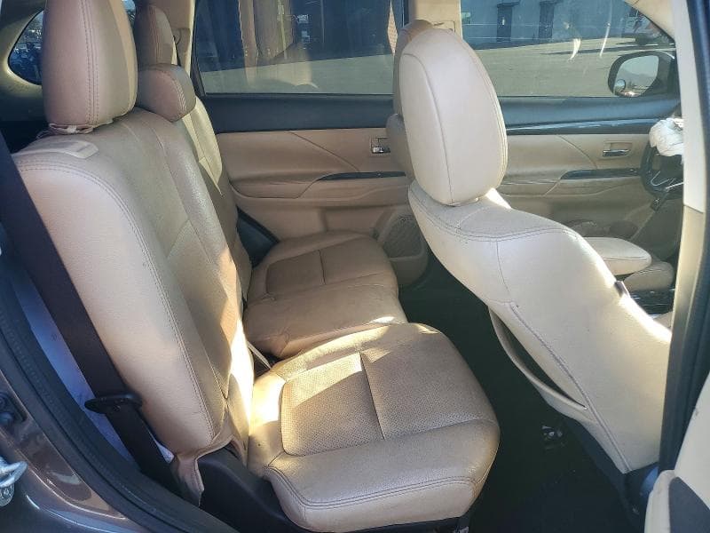2018 MITSUBISHI OUTLANDER SE 11