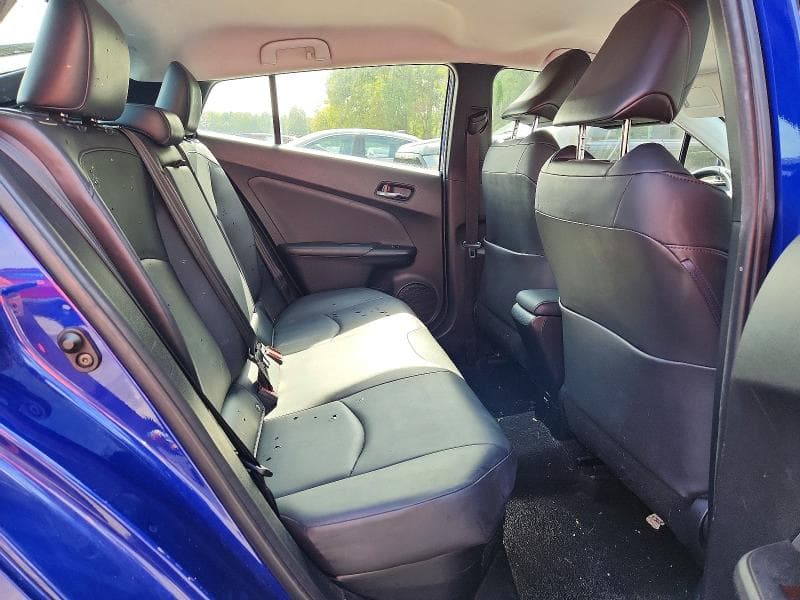 2017 TOYOTA PRIUS FOUR 10