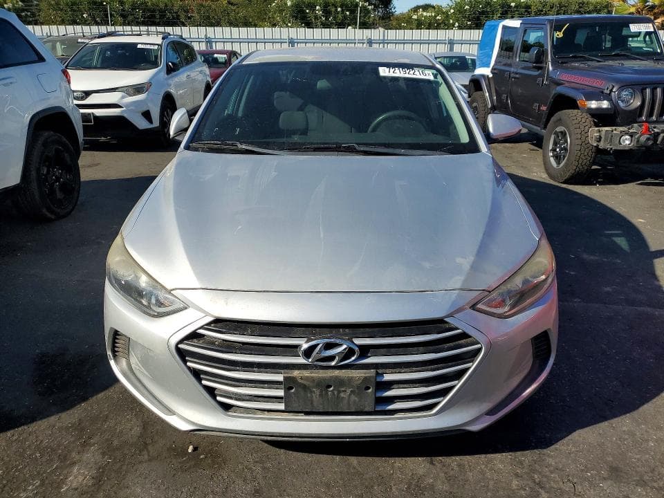 2017 HYUNDAI ELANTRA SE 5
