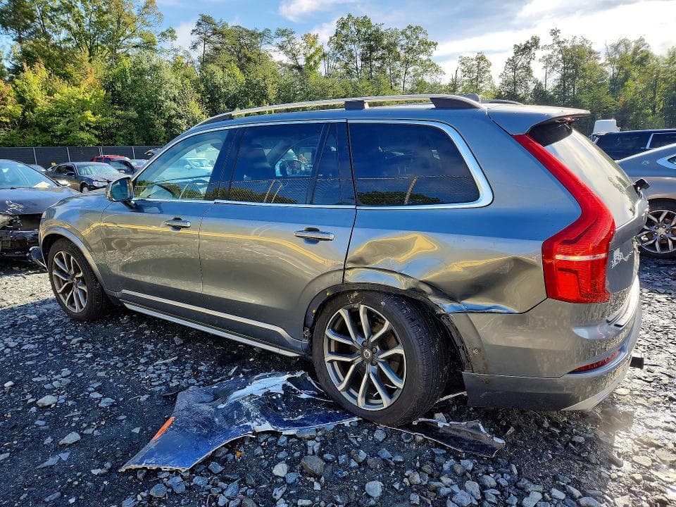 2017 VOLVO XC90 T6 2