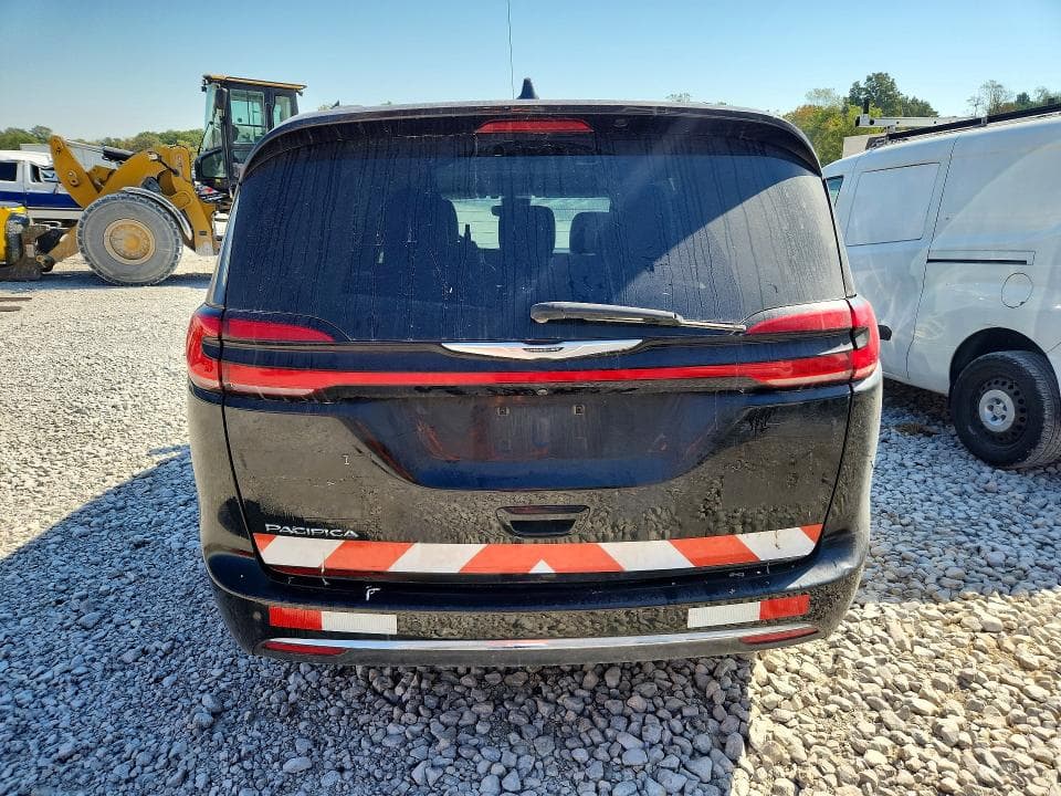 2022 CHRYSLER PACIFICA TOURING L 6