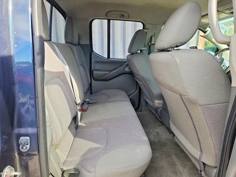 2018 NISSAN FRONTIER SV 10