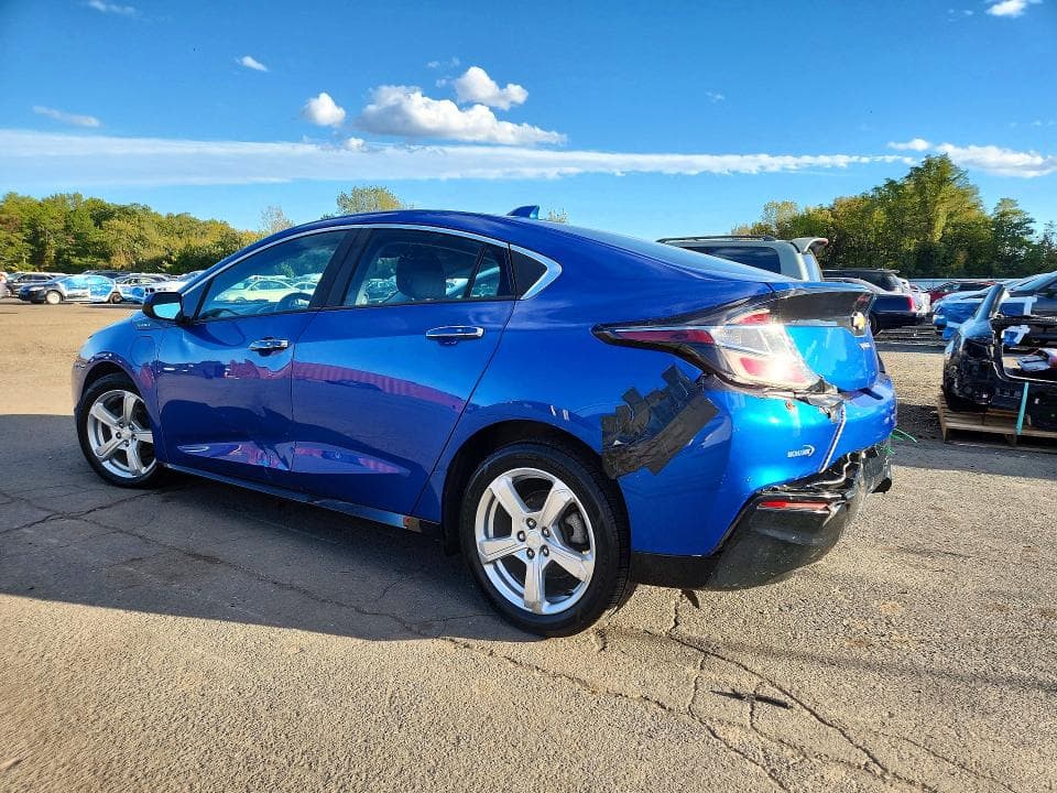 2017 CHEVROLET VOLT LT 2