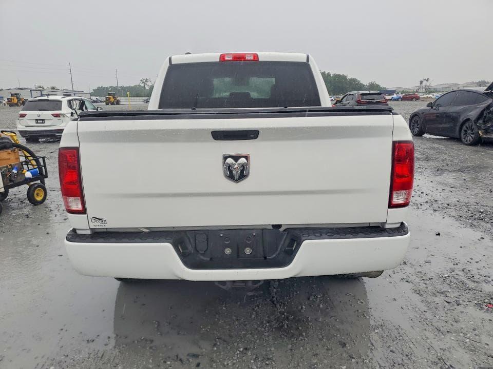 2018 RAM 1500 ST 6