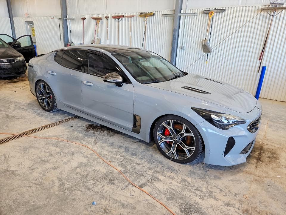 2018 KIA STINGER GT2 4