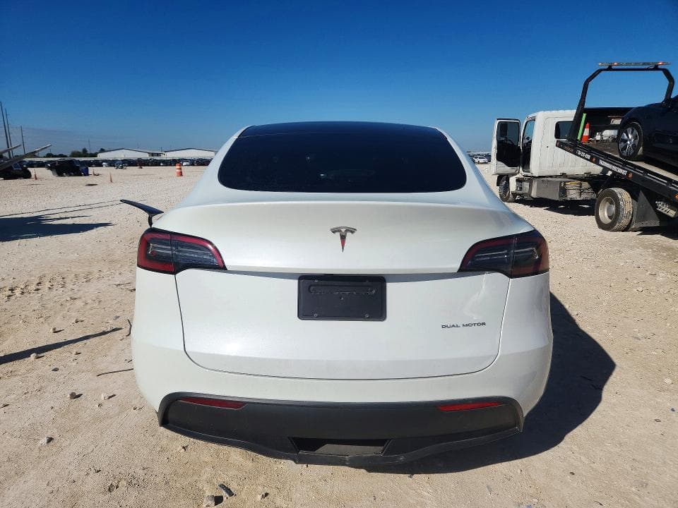 2023 TESLA MODEL Y 6