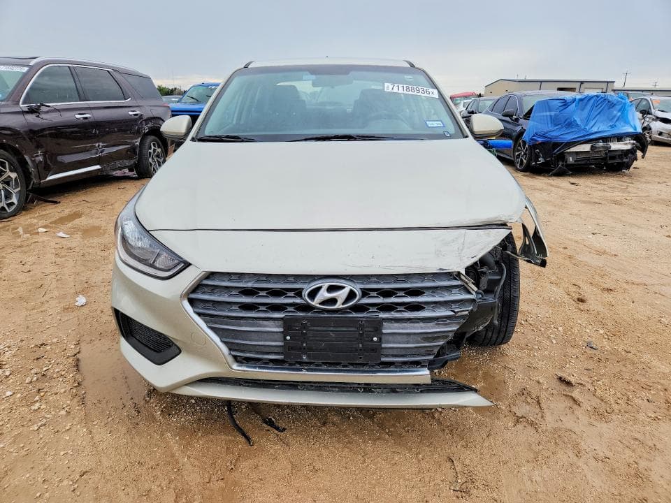 2018 HYUNDAI ACCENT SE 5