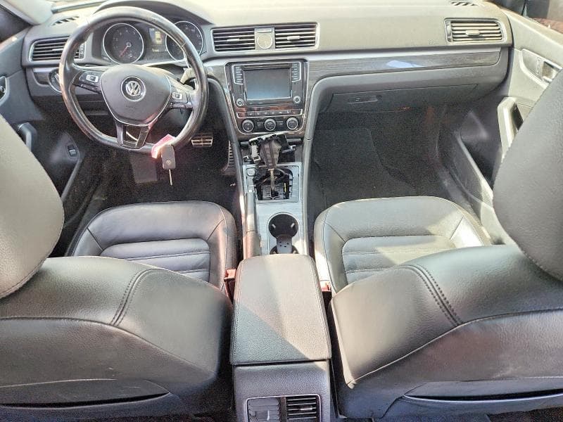 2017 VOLKSWAGEN PASSAT SEL PREMIUM 8