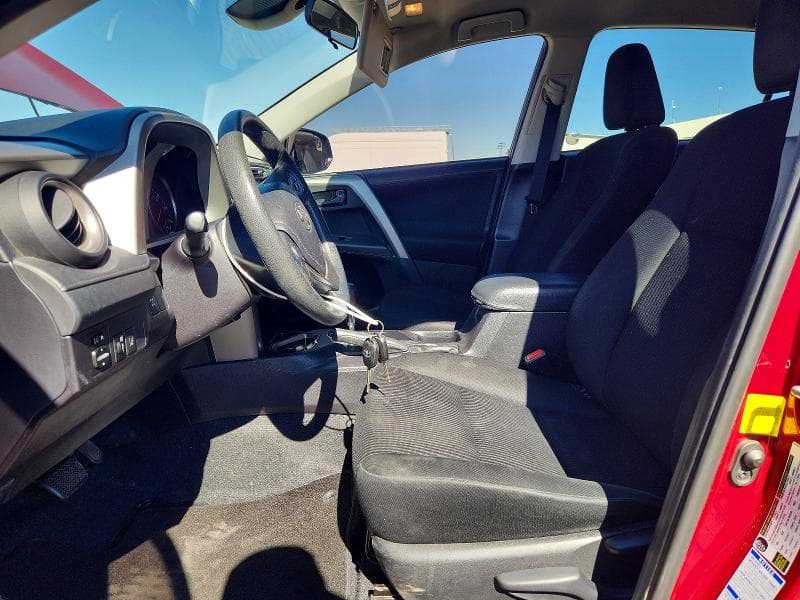 2018 TOYOTA RAV4 LE 7