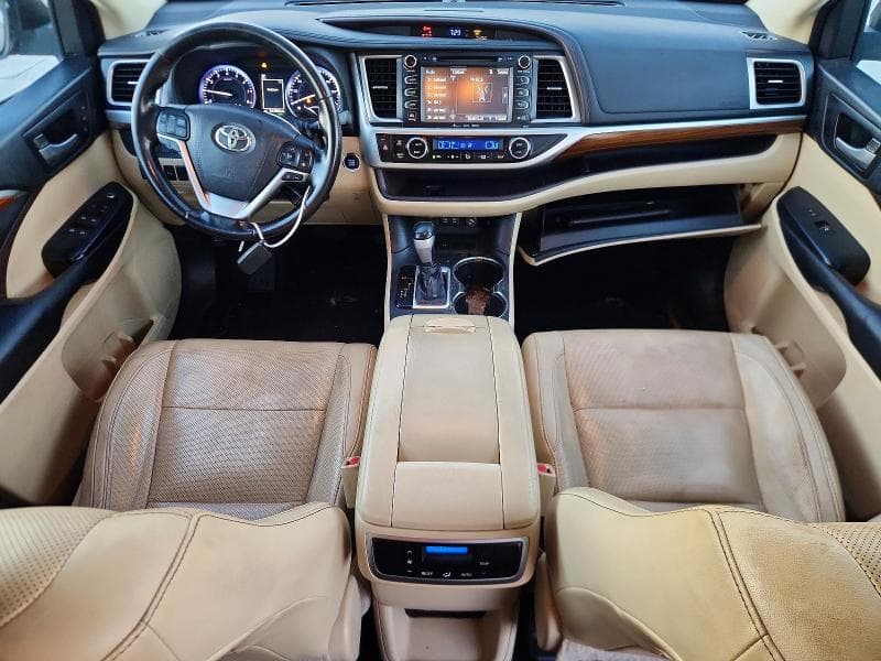2017 TOYOTA HIGHLANDER LIMITED 8