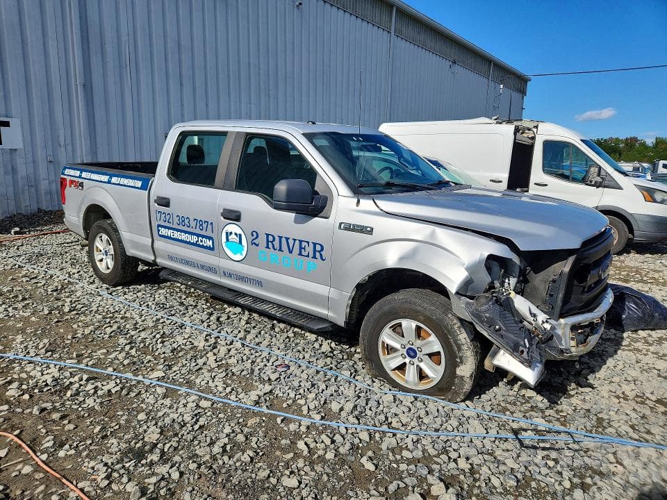 2017 FORD F150 SUPERCREW 4