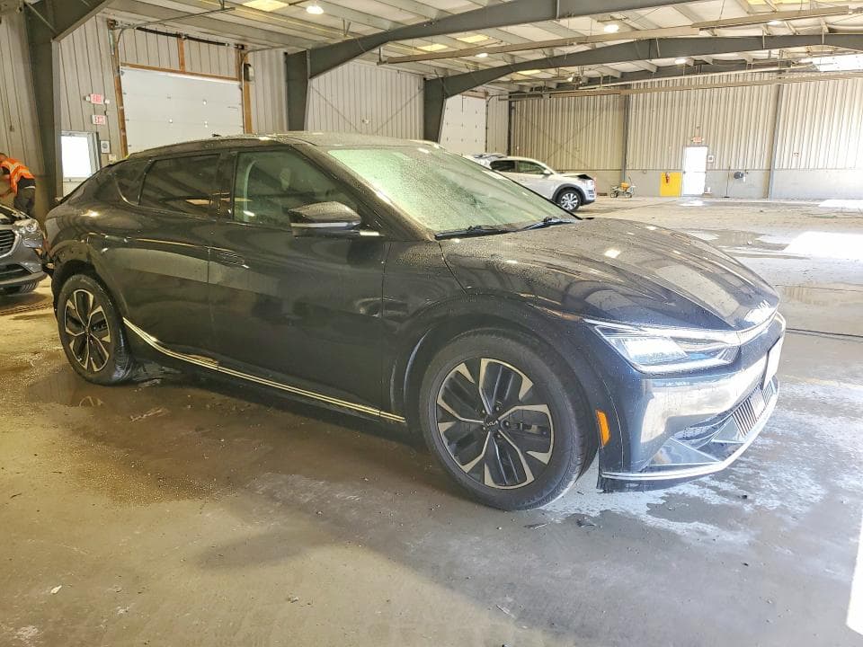 2023 KIA EV6 WIND 4