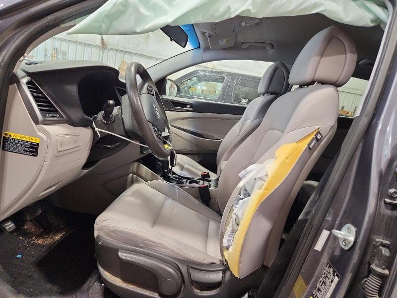 2017 HYUNDAI TUCSON SE 7