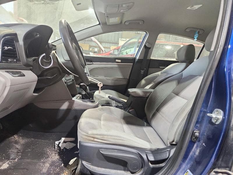 2017 HYUNDAI ELANTRA SE 7