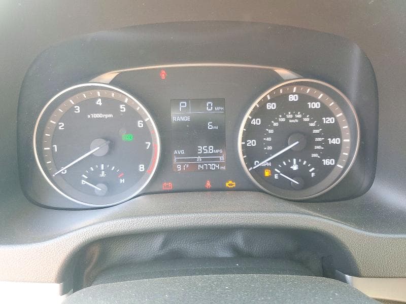 2017 HYUNDAI ELANTRA SE 9