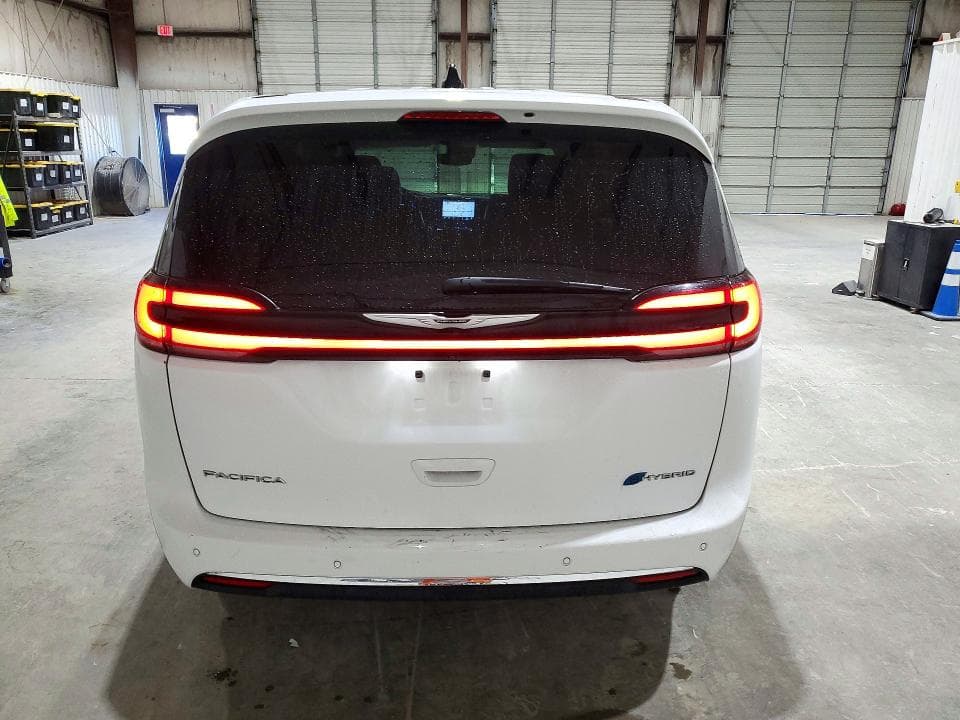 2024 CHRYSLER PACIFICA HYBRID SELECT 6