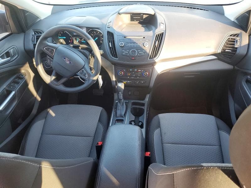2017 FORD ESCAPE SE 8