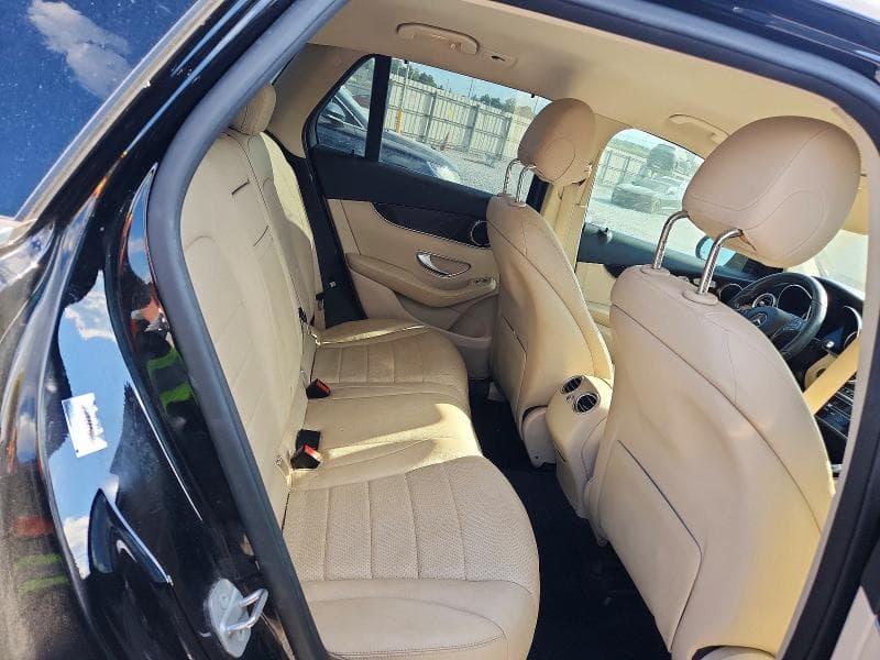 2017 MERCEDES-BENZ GLC 300 11