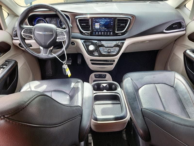 2017 CHRYSLER PACIFICA TOURING L 8