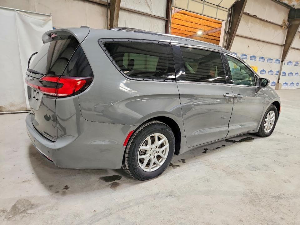 2021 CHRYSLER PACIFICA TOURING L 3