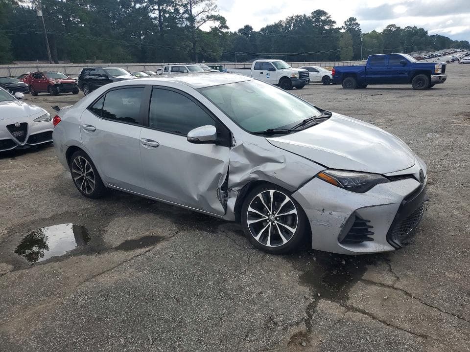 2017 TOYOTA COROLLA SE 4