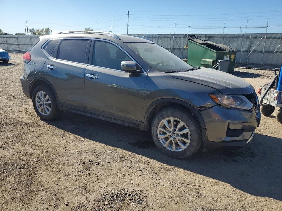 2017 NISSAN ROGUE SV 4