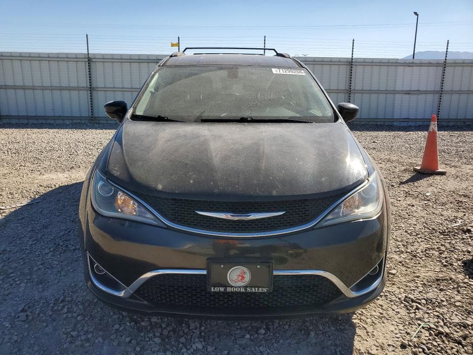 2017 CHRYSLER PACIFICA TOURING L 5