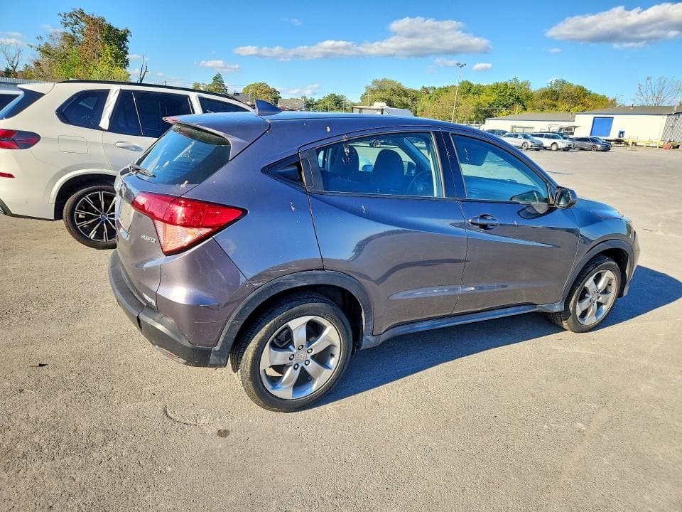 2017 HONDA HR-V LX 3