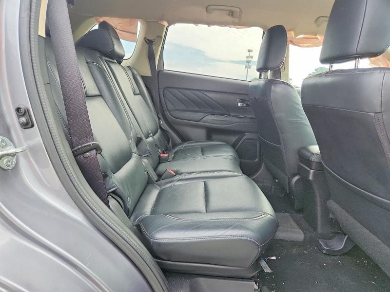 2018 MITSUBISHI OUTLANDER SE 11
