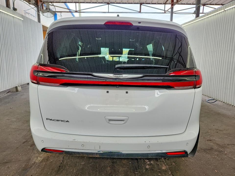 2025 CHRYSLER PACIFICA SELECT 6