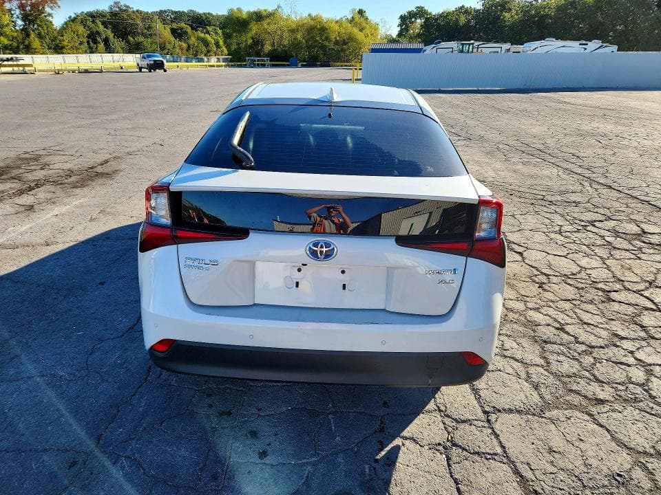 2019 TOYOTA PRIUS XLE AWD-E 6