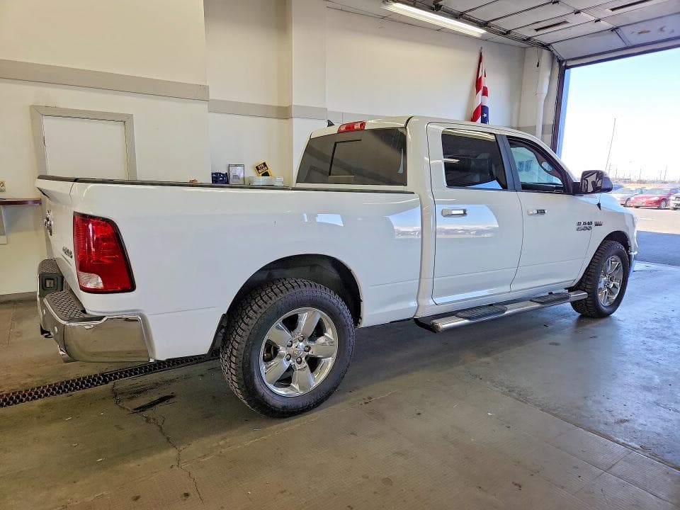 2018 RAM 1500 SLT 3
