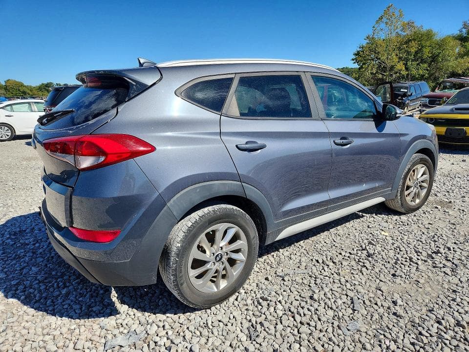 2017 HYUNDAI TUCSON SE PLUS 3