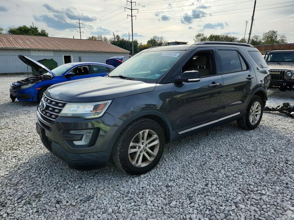 2017 FORD EXPLORER XLT - 1