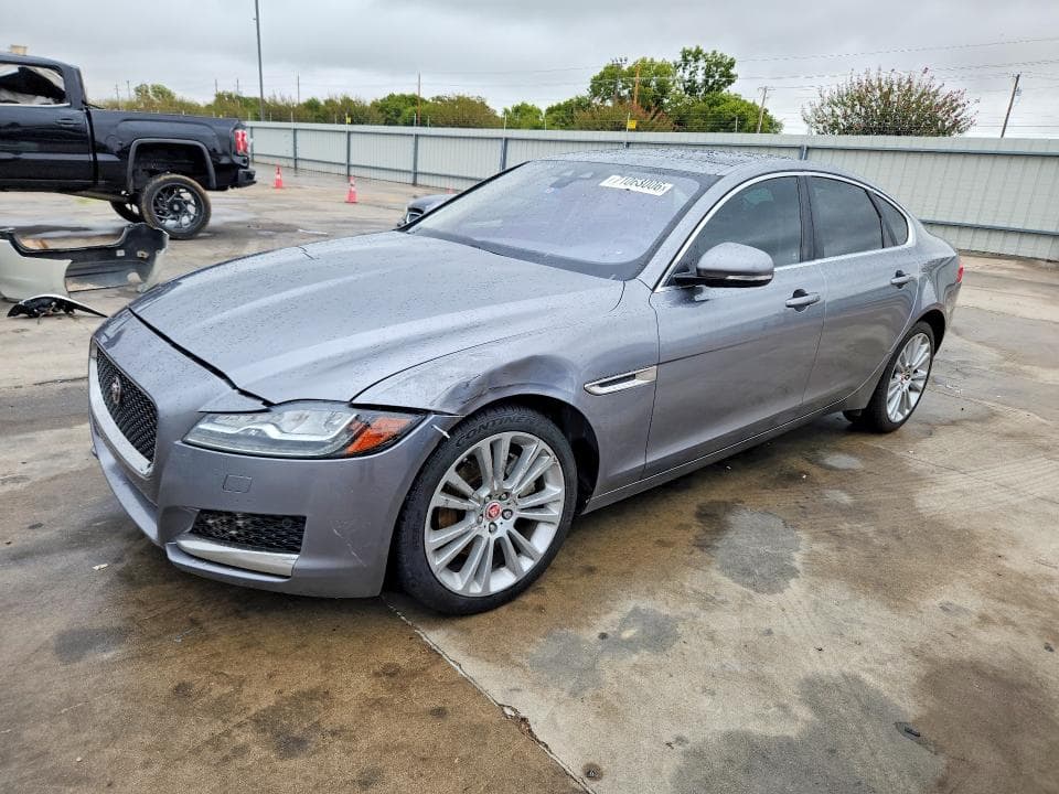 2020 JAGUAR XF PRESTIGE - 1