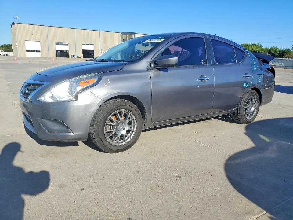 2019 NISSAN VERSA SV - 1