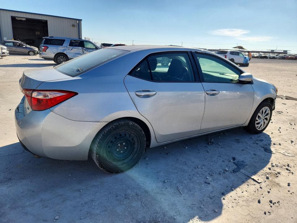 2019 TOYOTA COROLLA LE 3