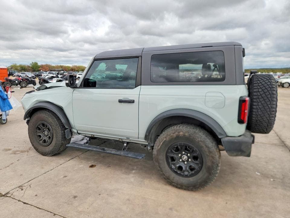 2023 FORD BRONCO BASE 2