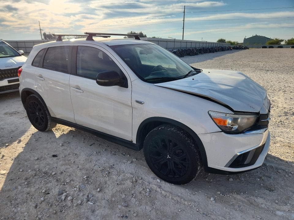 2018 MITSUBISHI OUTLANDER 4