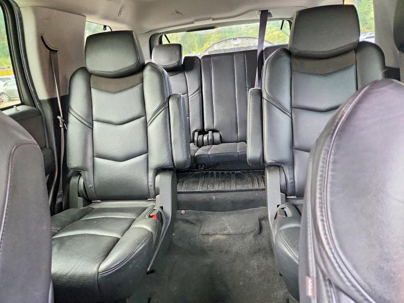 2017 CADILLAC ESCALADE LUXURY 10