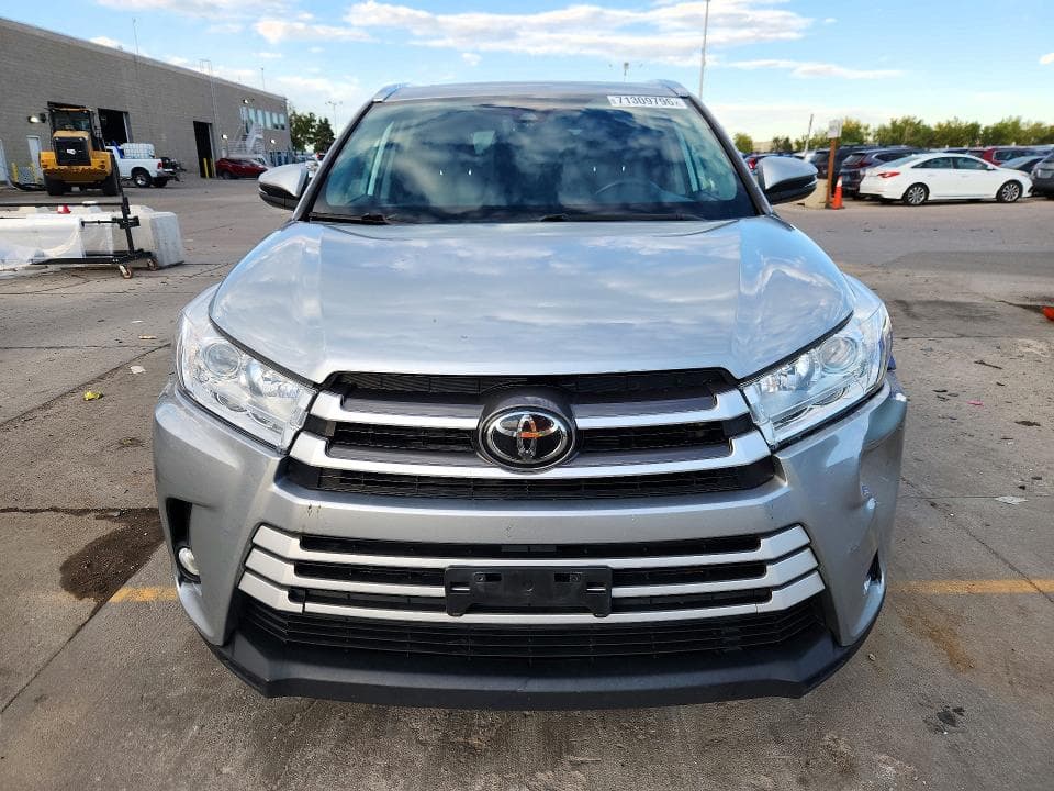 2019 TOYOTA HIGHLANDER XLE 5