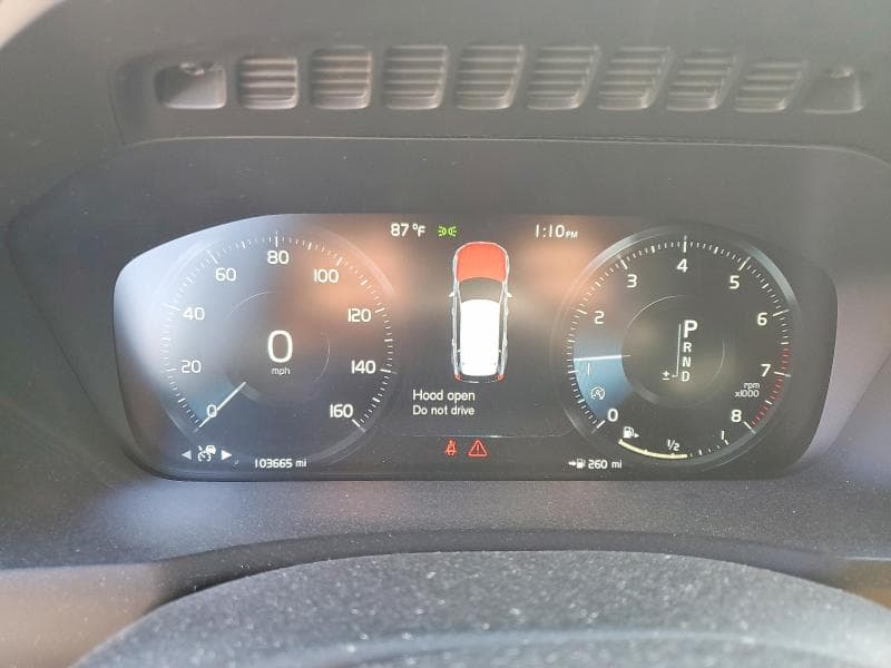 2017 VOLVO XC90 T6 9