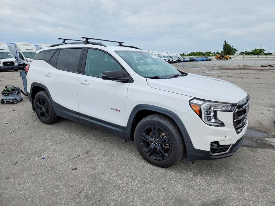 2022 GMC TERRAIN AT4 4