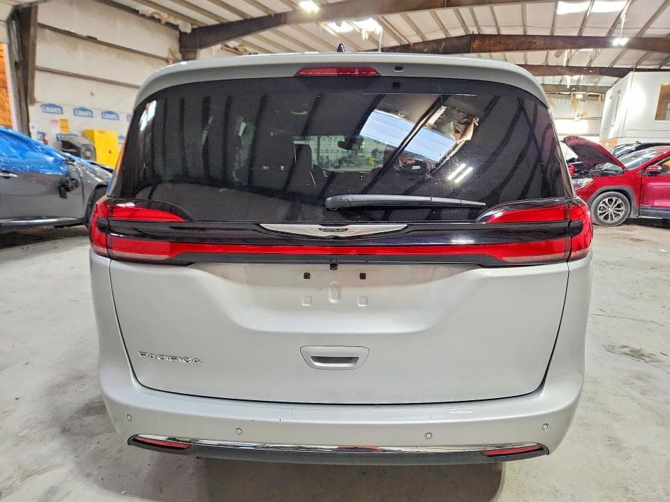 2026 CHRYSLER PACIFICA SELECT 6
