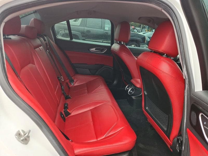 2017 ALFA ROMEO GIULIA 10